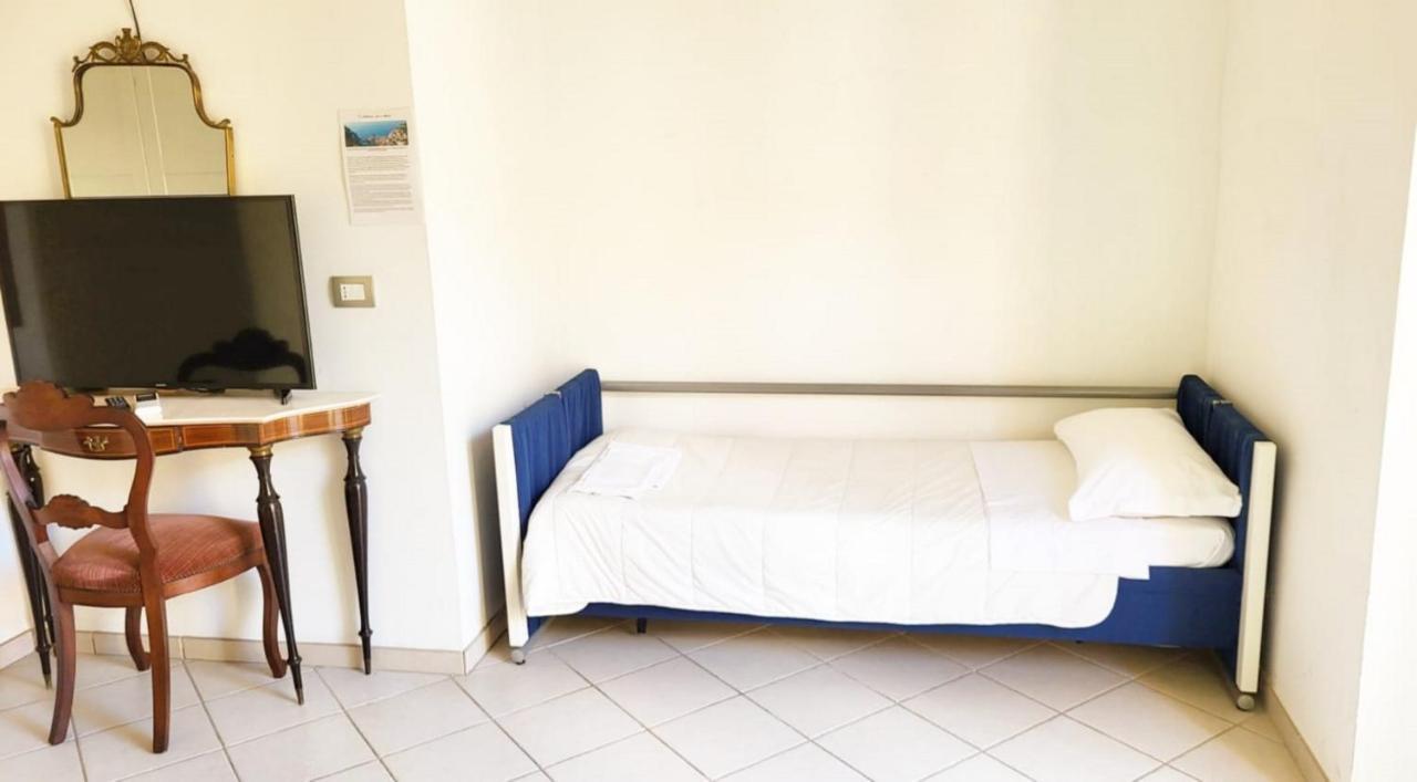 Santi E Saraceni Rooms Salerno Exterior photo